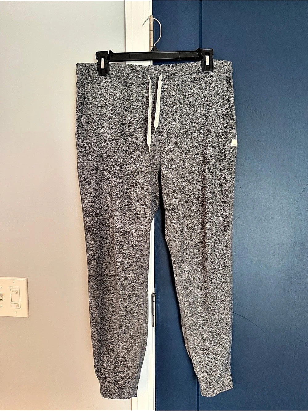 Vuori Performance Jogger Gray Jogger Pants xl dreamknit super soft EUC
